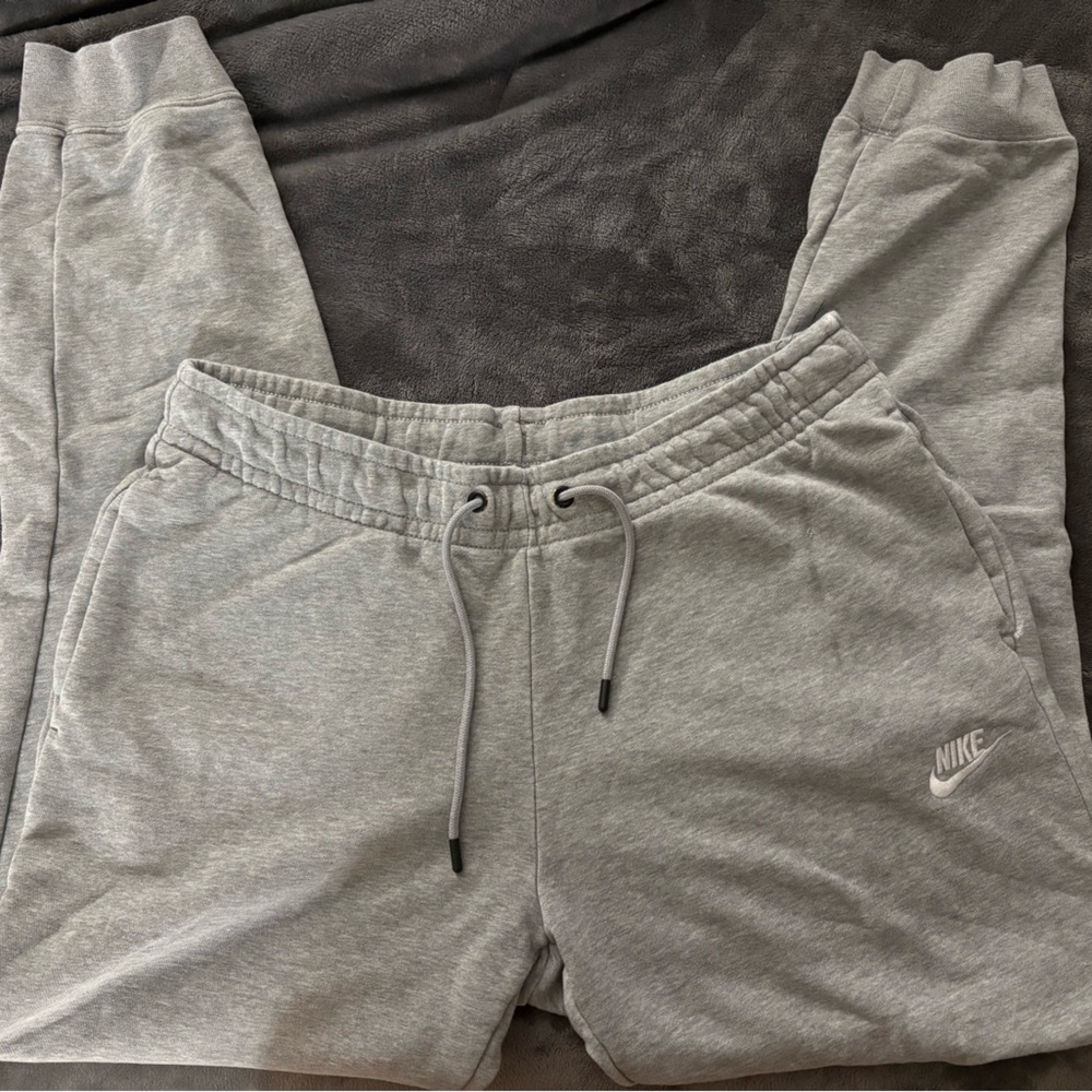 Grey Nike jogger sweatpants
